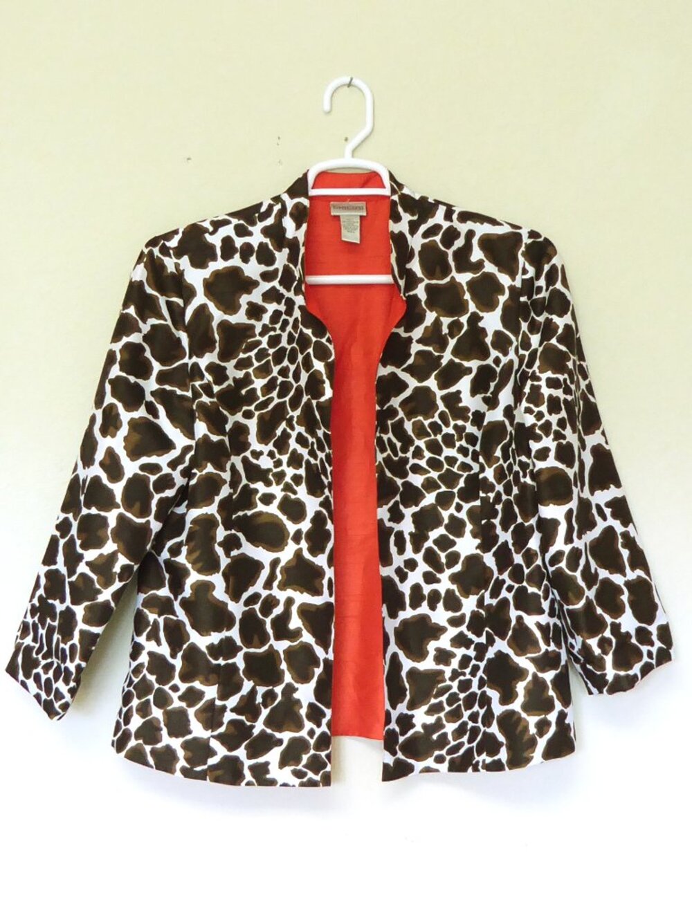 Chico's brown and white abstract giraffe print 3/4 sleeve jacket size 2 / L